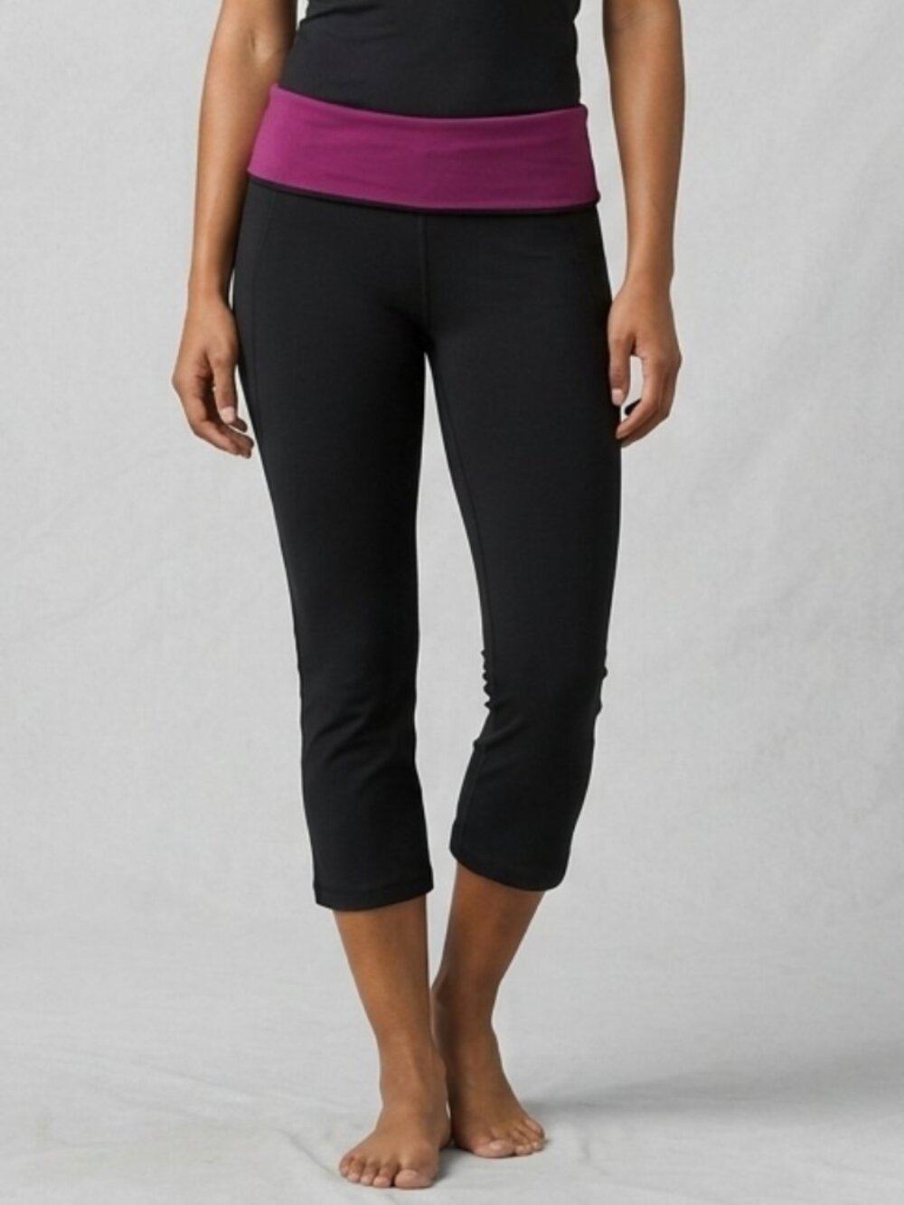 Lululemon Vintage Roll Down Crop Yoga Pants Black Magenta Size 8